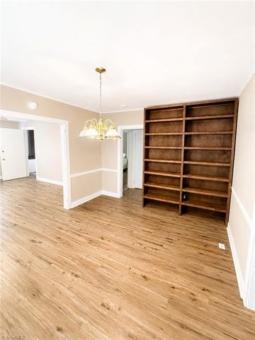 3 Second Avenue, Thomasville, NC 27360