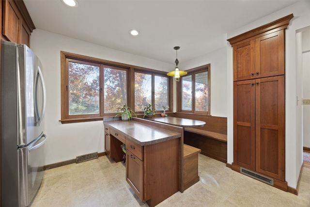 3000 Carroll DR SE, Cedar Rapids, IA 52403