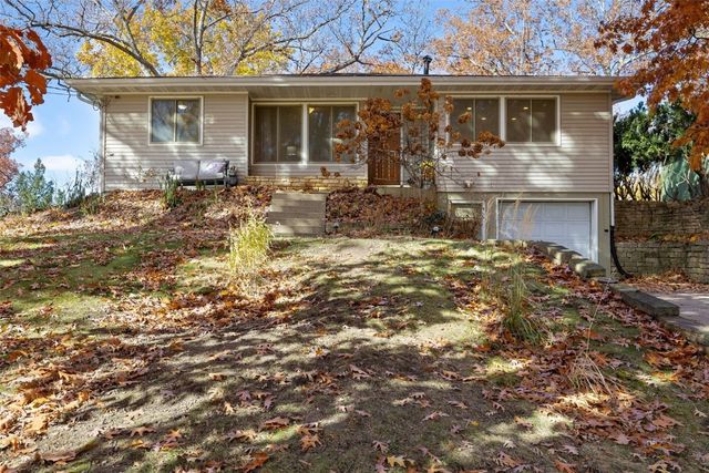 3000 Carroll DR SE, Cedar Rapids, IA 52403