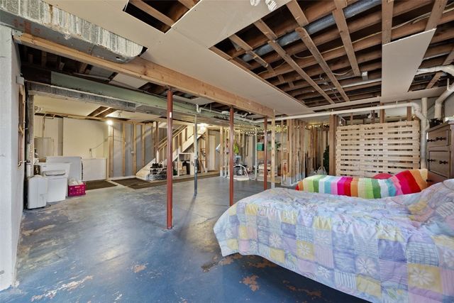 3000 Carroll DR SE, Cedar Rapids, IA 52403