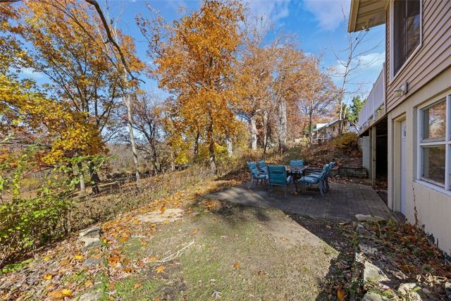 3000 Carroll DR SE, Cedar Rapids, IA 52403