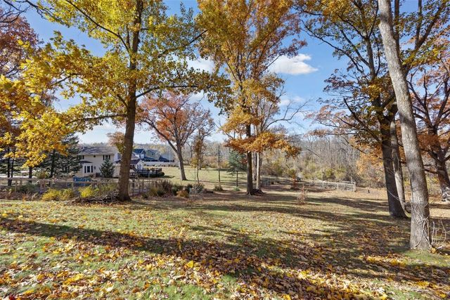 3000 Carroll DR SE, Cedar Rapids, IA 52403