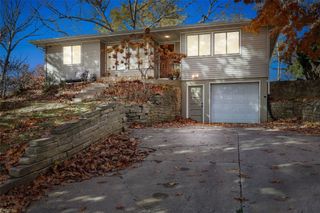 3000 Carroll DR SE, Cedar Rapids, IA 52403