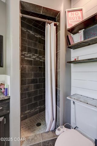 2211 E 10th Street, Joplin, MO 64801