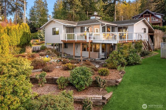 2426 Eastpoint Drive, Langley, WA 98260