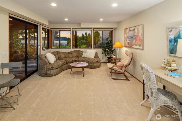 2426 Eastpoint Drive, Langley, WA 98260