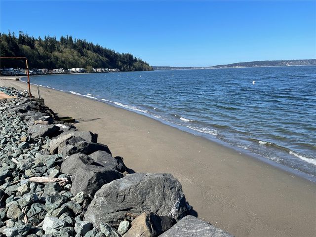 2426 Eastpoint Drive, Langley, WA 98260
