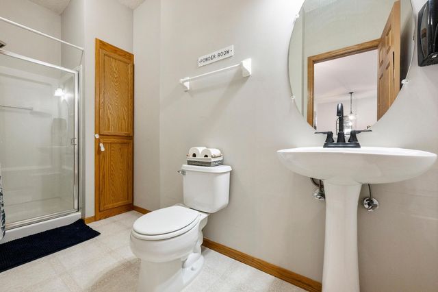 8622 Savanna Oaks Bay K, Woodbury, MN 55125