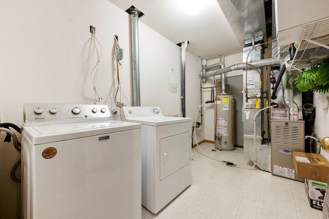 8622 Savanna Oaks Bay K, Woodbury, MN 55125