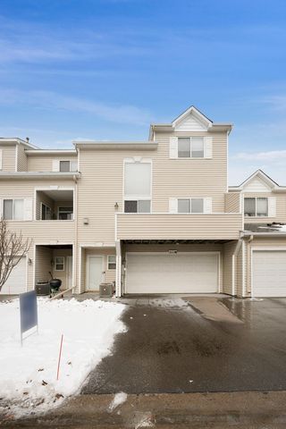 8622 Savanna Oaks Bay K, Woodbury, MN 55125