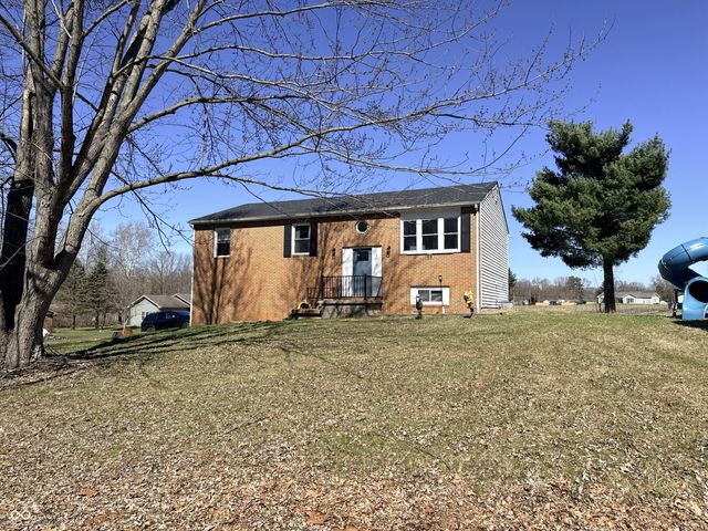 9812 W 900 N, Elwood, IN 46036