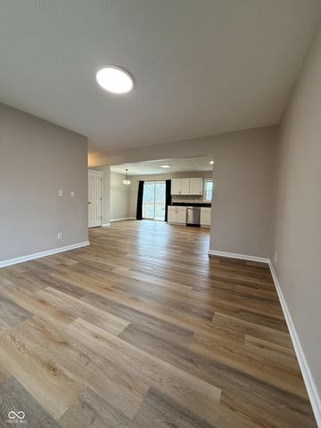 9812 W 900 N, Elwood, IN 46036