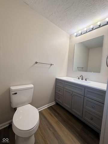 9812 W 900 N, Elwood, IN 46036