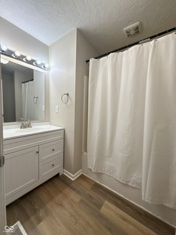 9812 W 900 N, Elwood, IN 46036