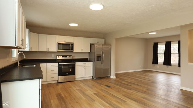 9812 W 900 N, Elwood, IN 46036