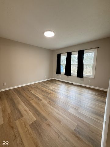 9812 W 900 N, Elwood, IN 46036