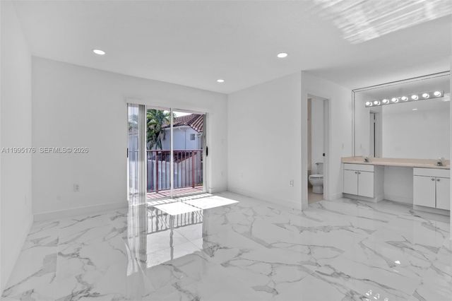 10245 SW 154th Pl 112-3, Miami, FL 33196