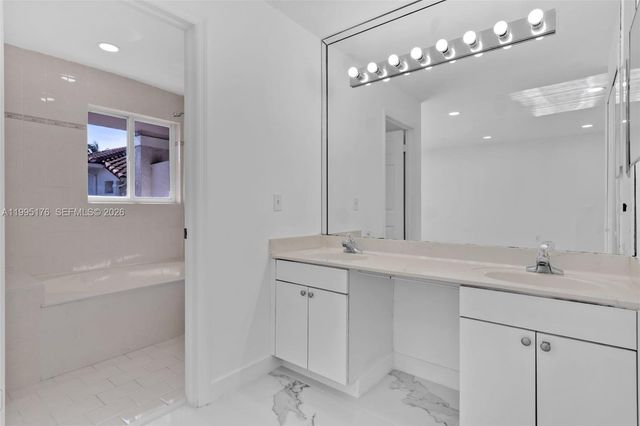 10245 SW 154th Pl 112-3, Miami, FL 33196