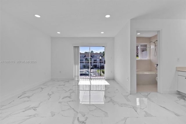 10245 SW 154th Pl 112-3, Miami, FL 33196