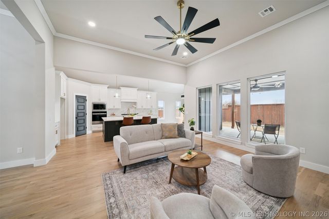 8732 S Quanah Avenue, Tulsa, OK 74132