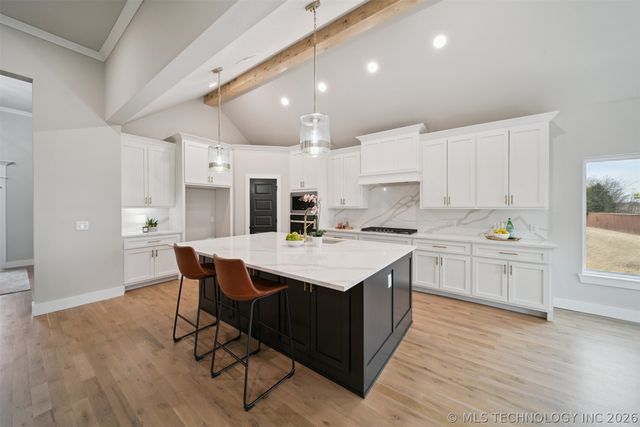 8732 S Quanah Avenue, Tulsa, OK 74132