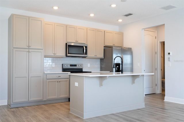 6665 BRIDGMAN STREET, Orlando, FL 32827