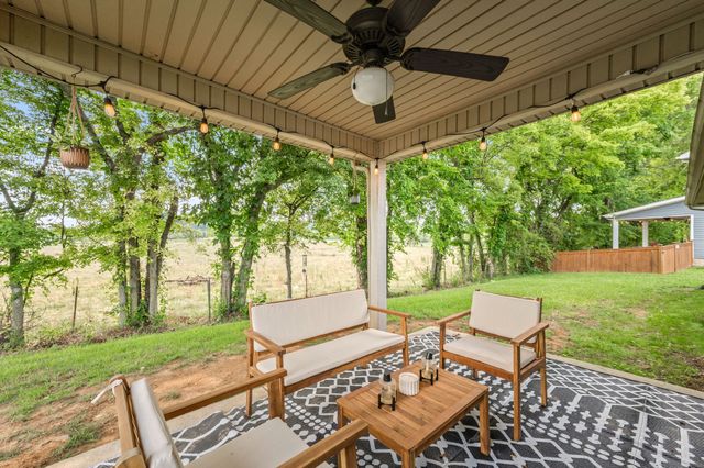 357 Fieldstone Ln, Springfield, TN 37172