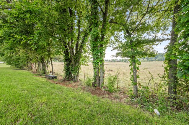 357 Fieldstone Ln, Springfield, TN 37172
