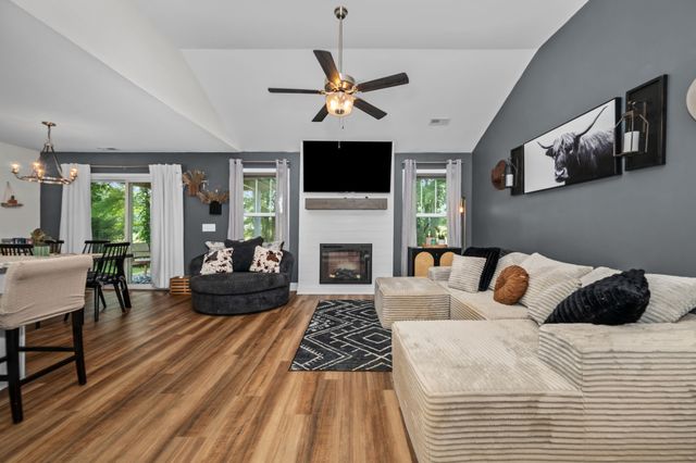 357 Fieldstone Ln, Springfield, TN 37172