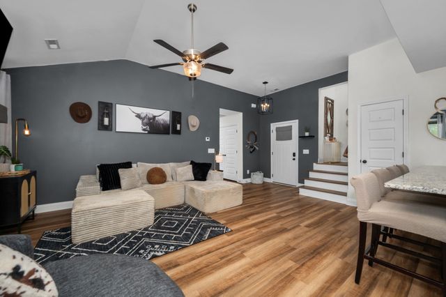 357 Fieldstone Ln, Springfield, TN 37172