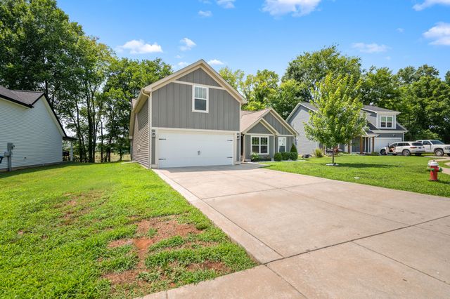 357 Fieldstone Ln, Springfield, TN 37172