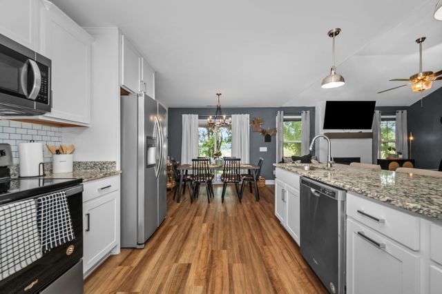357 Fieldstone Ln, Springfield, TN 37172