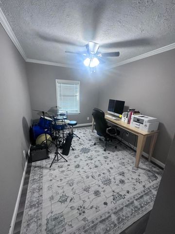 131 Willis Rd, Leesville, LA 71446