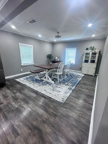 131 Willis Rd, Leesville, LA 71446