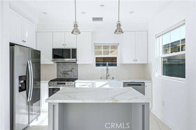 10538 La Reina, Downey, CA 90241