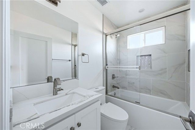 10538 La Reina, Downey, CA 90241