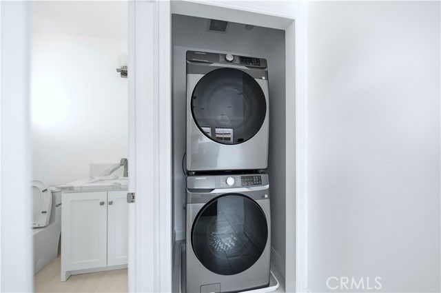 10538 La Reina, Downey, CA 90241