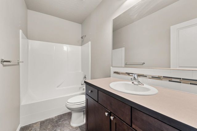 7312 E 13th Ct, Spokane Valley, WA 99212