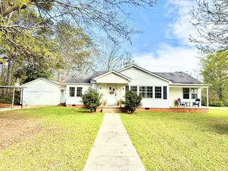 401 Kimball Ave., Hattiesburg, MS 39401