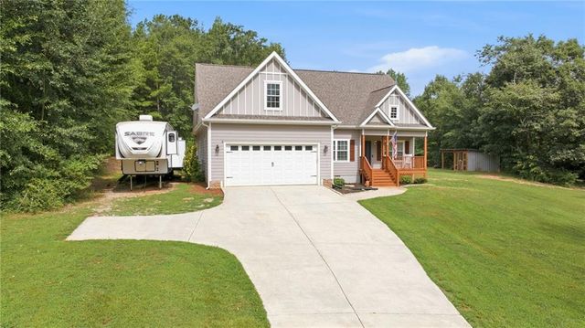 63 Pace Road, Toccoa, GA 30577