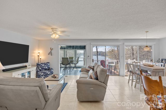 435 Lake Drive 10 Drive, Lexington, NC 27292