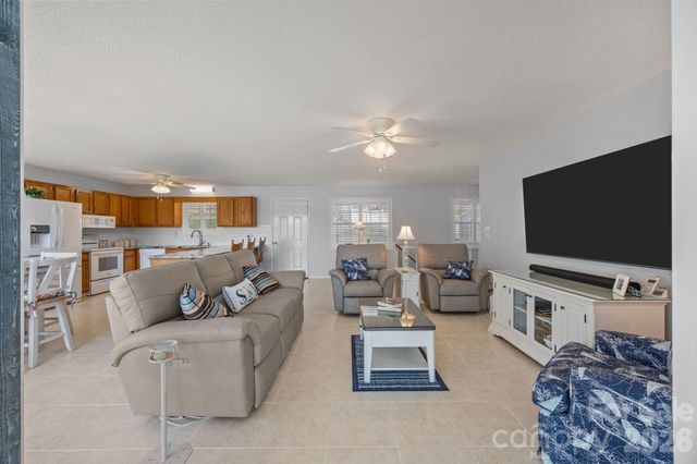 435 Lake Drive 10 Drive, Lexington, NC 27292