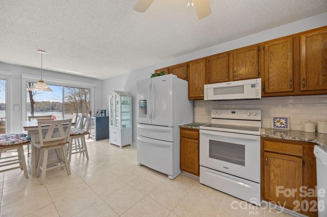 435 Lake Drive 10 Drive, Lexington, NC 27292