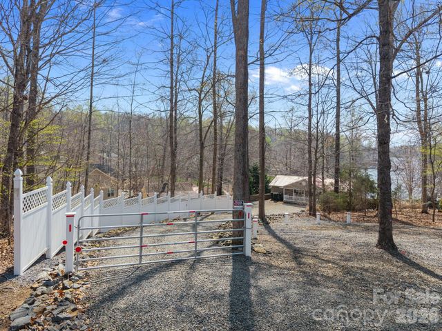 435 Lake Drive 10 Drive, Lexington, NC 27292