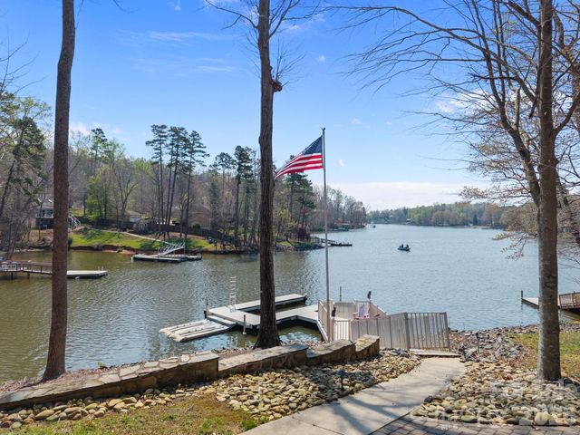 435 Lake Drive 10 Drive, Lexington, NC 27292