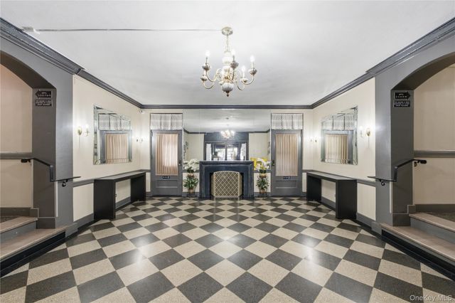 7234 Austin Street F6, Forest Hills, NY 11375