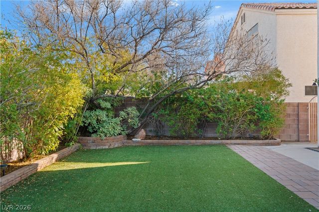 1812 Cedar Bluffs Way, Las Vegas, NV 89128