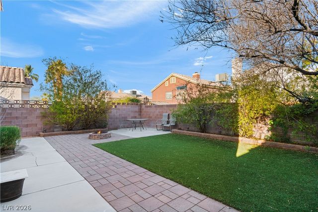 1812 Cedar Bluffs Way, Las Vegas, NV 89128