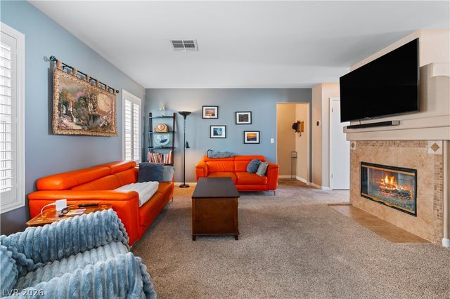 1812 Cedar Bluffs Way, Las Vegas, NV 89128