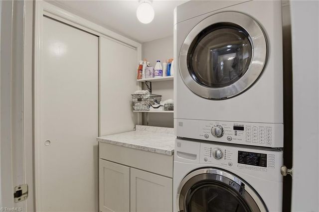 2350 Brandt Village Road, Greensboro, NC 27455